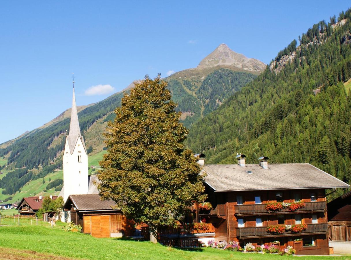 Gasthaus Oberweissen-Hittl Sankt Jakob in Defereggen Exterior photo